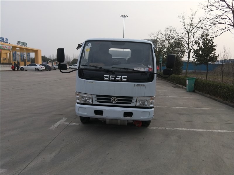 特價處理一輛解放8噸加油車--已上好戶