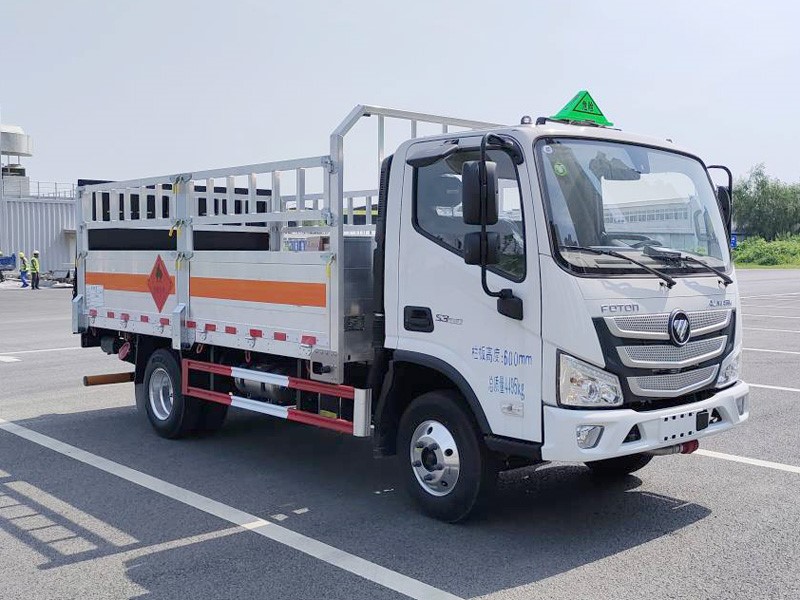 CSC5045TQPB6L型氣瓶運(yùn)輸車(chē)